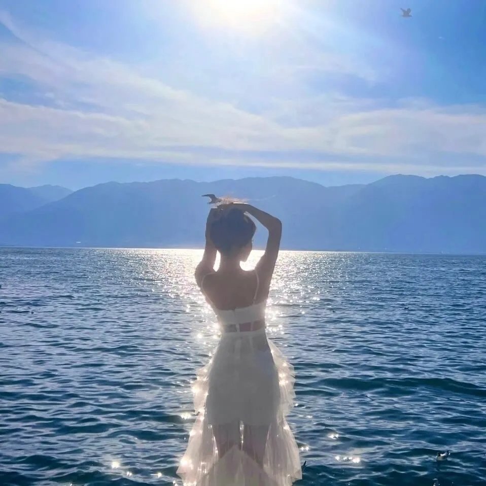 海面以下封面